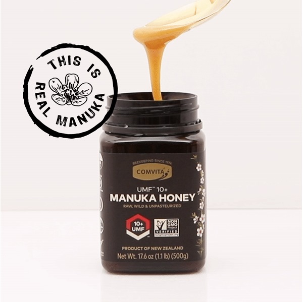 spoonful on manuka honey